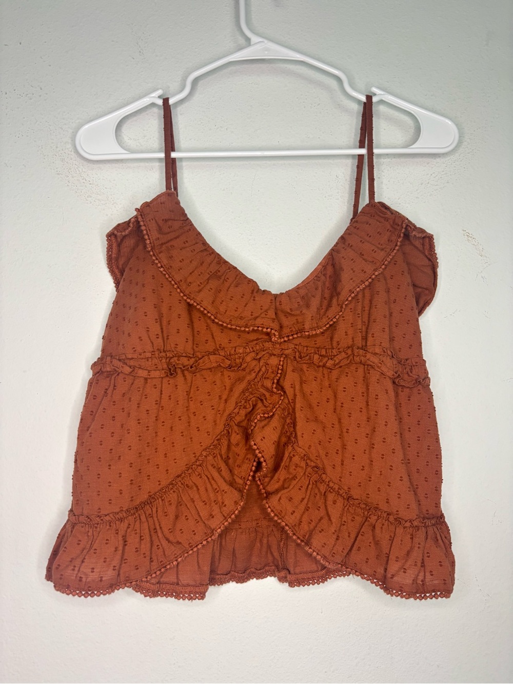 AMERICAN EAGLE BURNT ORANGE POLKA DOT FLOWY CROPPED BLOUSE SZ SMALL